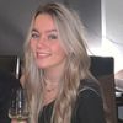 Danique  zoekt een Appartement / Huurwoning / Studio / Kamer in Enschede