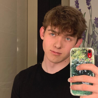 Bartosz zoekt een Appartement / Huurwoning / Studio / Kamer in Enschede